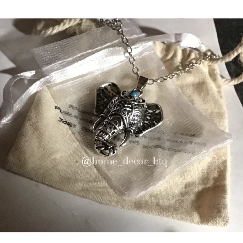 Beautiful Elephant Necklace